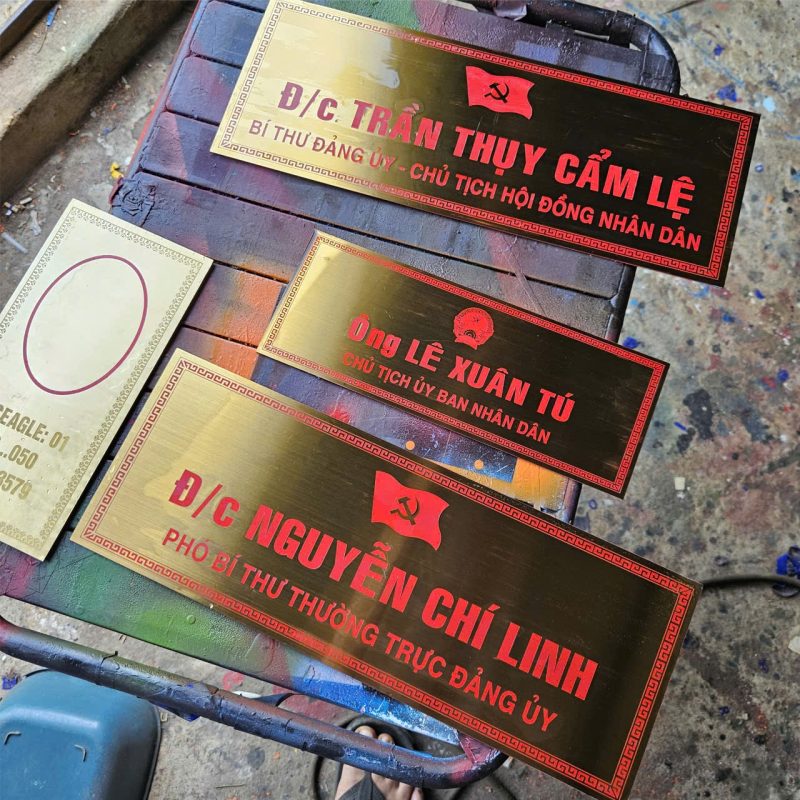 Mẫu biển bảng tên phòng làm việc Giám đốc - CT HĐQT đẹp