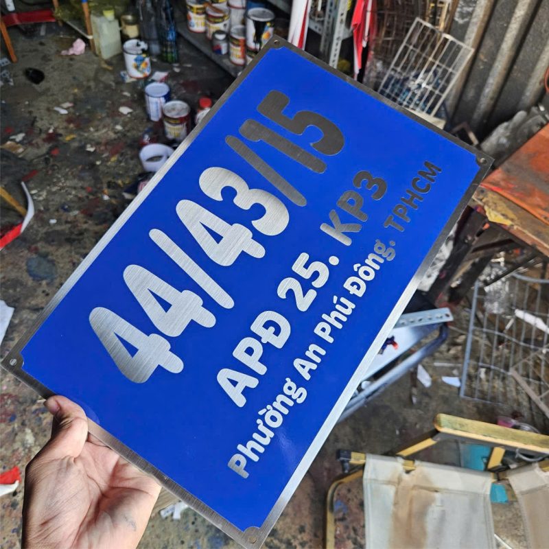 Làm biển bảng inox ăn mòn cho số nhà - biển phòng ban công ty bằng inox ăn mòn giá rẻ giao hàng toàn quốc.