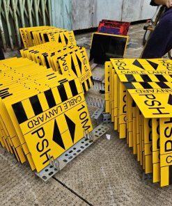 Làm biển báo bằng inox ăn mòn giá rẻ