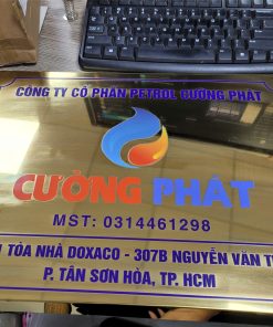 In bảng hiệu inox in UV cho công ty doanh nghiệp