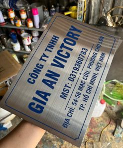 Biển bảng hiệu công ty bằng inox ăn mòn đẹp