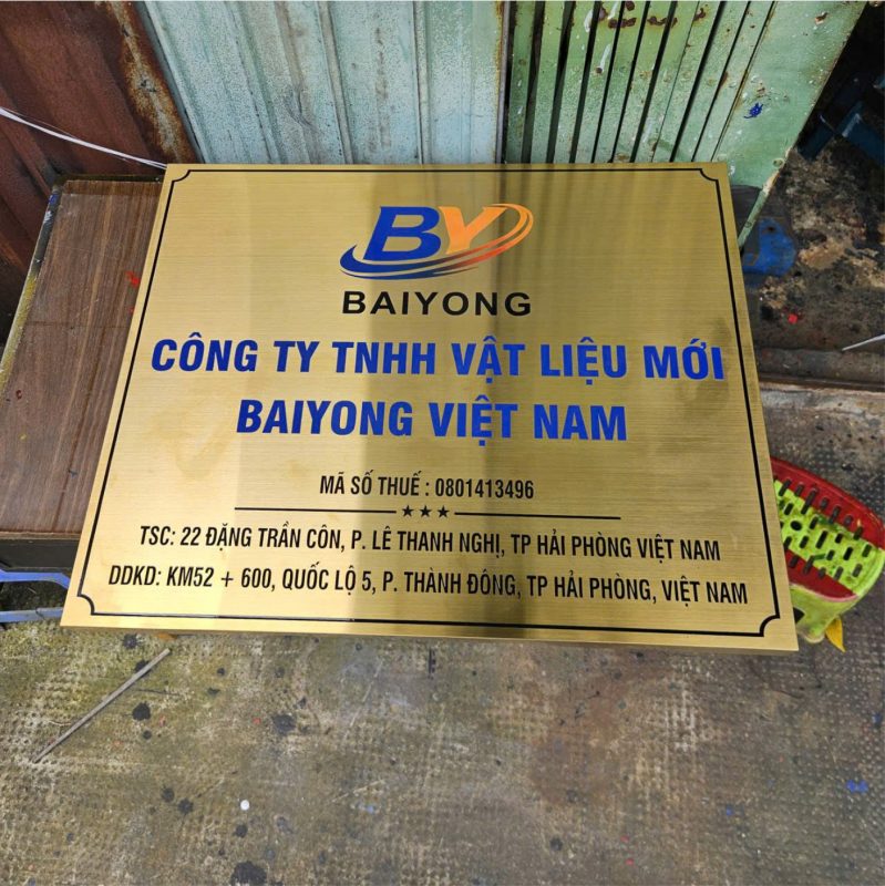 Bảng biển hiệu tên công ty doanh nghiệp địa điểm kinh doanh bằng inox 1